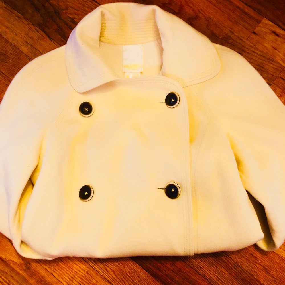 Nina Ricci Yellow Jacket - Picture 6 of 9